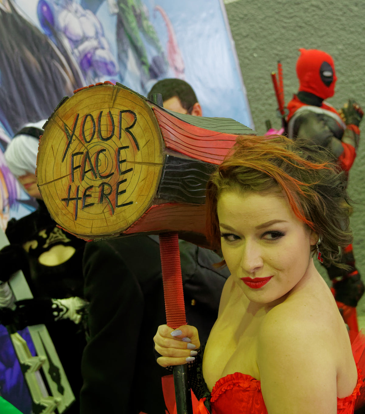Harley Quinn Cosplay Guide: Choosing a DC Era, Wig Colors and Costume ...