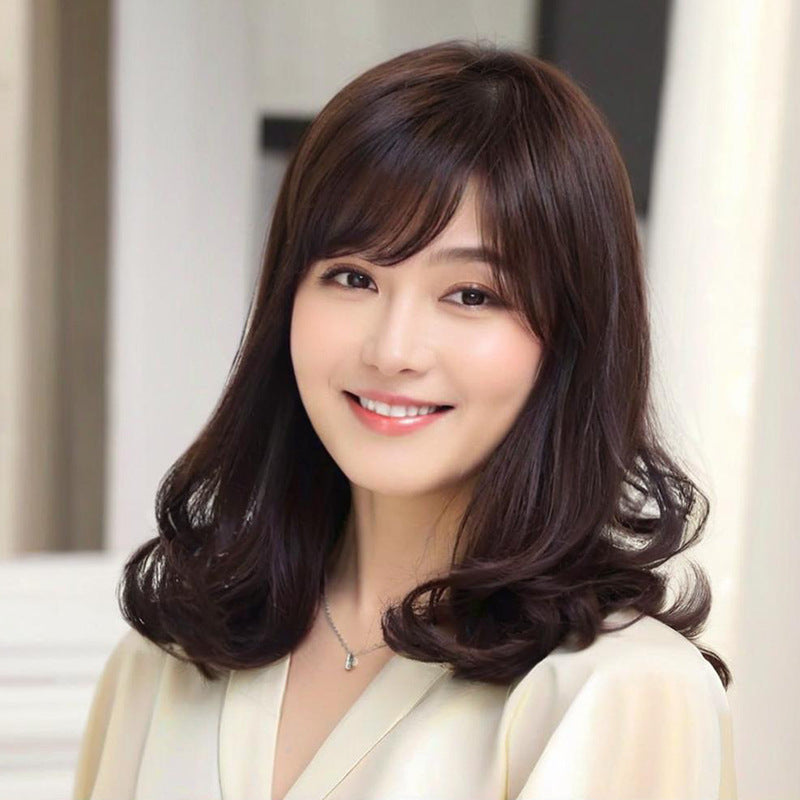 Collarbone Wavy Wig - Everyday Fashion (Side Bangs Layered) (FEVERCOS)