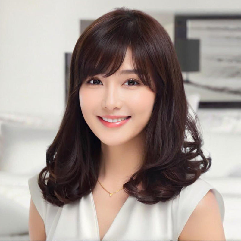 Collarbone Wavy Wig - Everyday Fashion (Side Bangs Layered) (FEVERCOS)