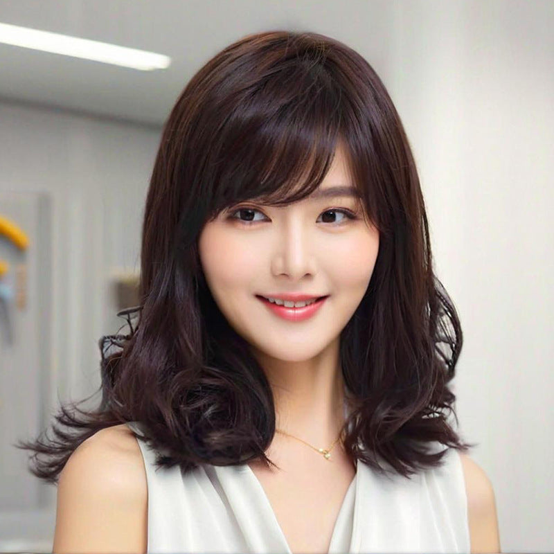 Collarbone Wavy Wig - Everyday Fashion (Side Bangs Layered) (FEVERCOS)